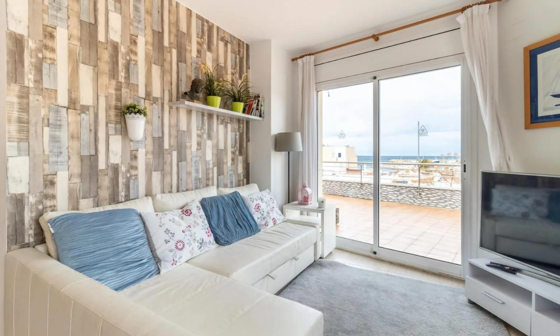 Port De Llanca 37 Atico Con Terraza Y Vista Al Mar Apartment Spain
